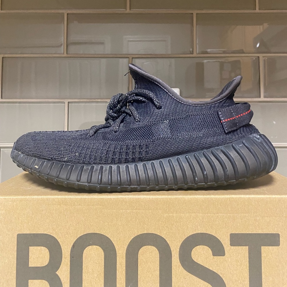 Yeezy Boost 350 V2 Black (Non-Reflective)